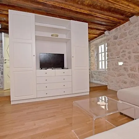 Pearl In The Heart Of Old Town On Belavista In Herceg Novi Exterior photo