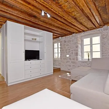 Pearl In The Heart Of Old Town On Belavista In Herceg Novi Exterior photo
